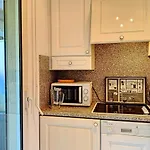 Henri Camille Real Estate - Golden - One Bedroom Apt Swimming Pool