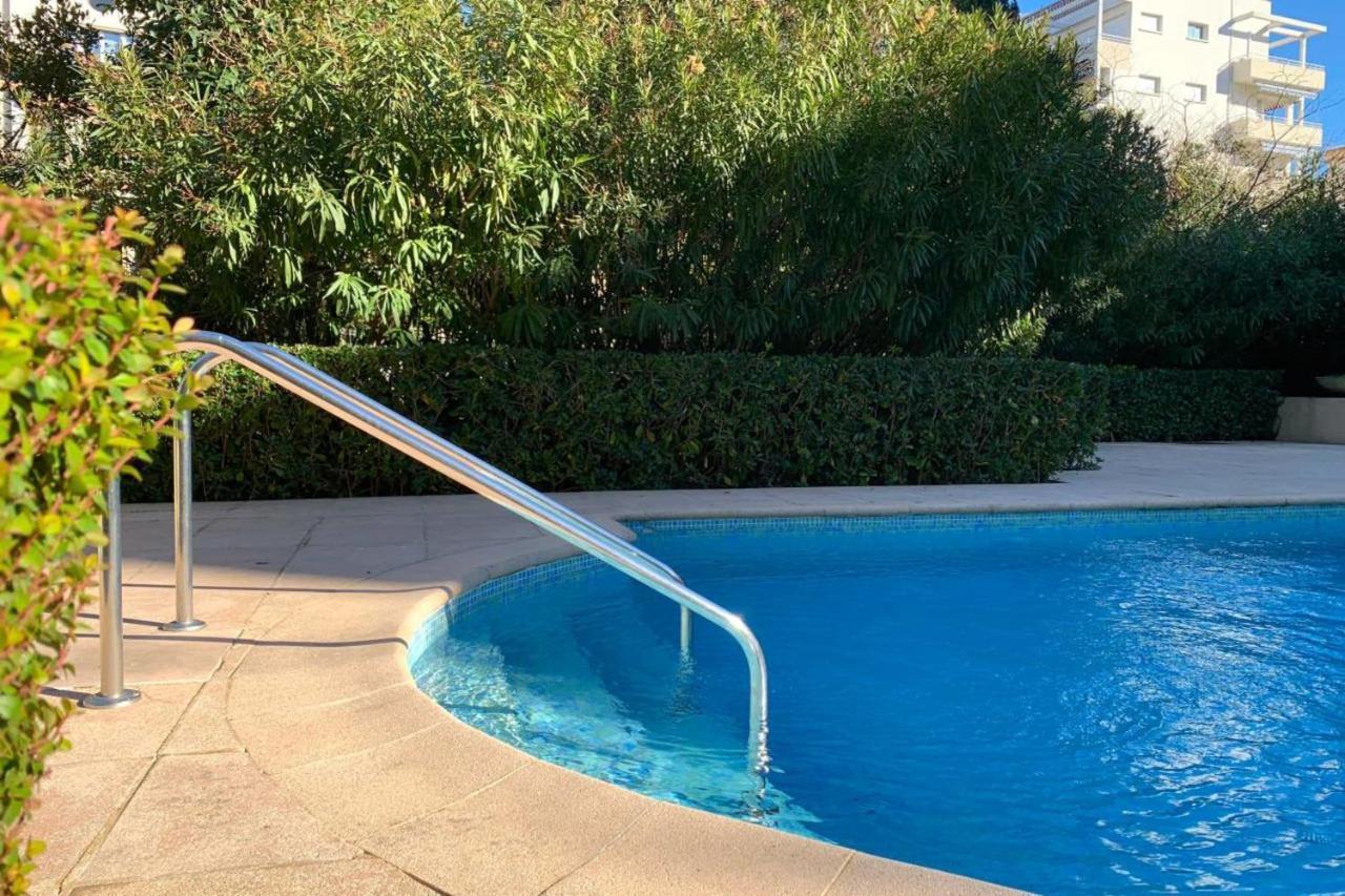 Henri Camille Real Estate - Golden - One Bedroom Apt Swimming Pool Holiday home *